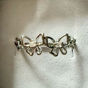 NEW! Pretty Bird Jewelry white gold plated Crystal Butterfly Ring